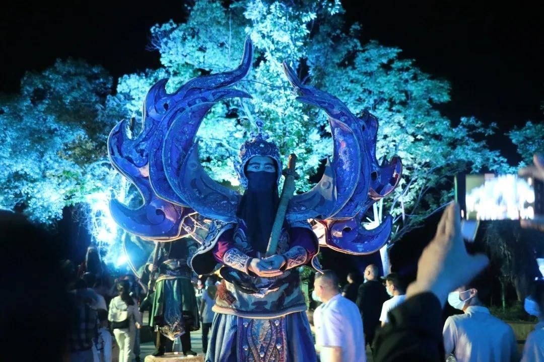 寻找沙漠珍宝